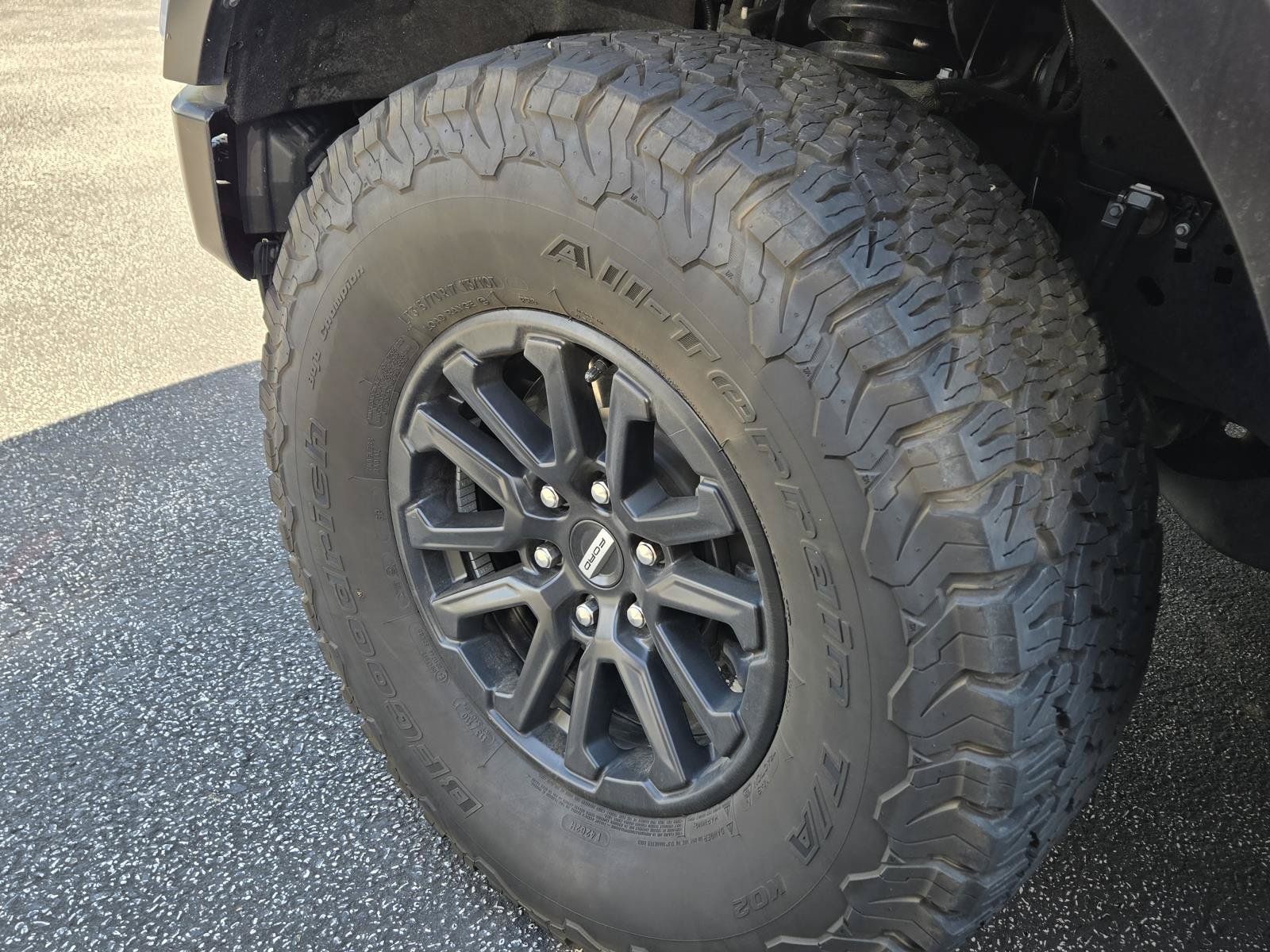 Used 2025 Ford F150 Raptor AWD/4WD image 6