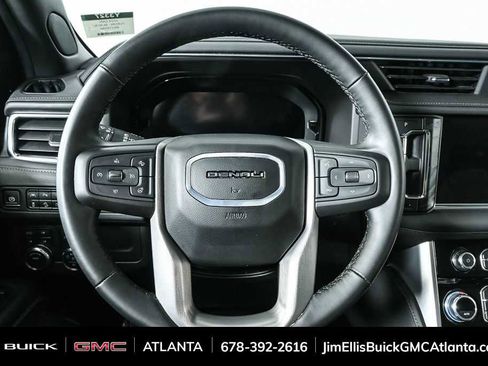 Used 2024 GMC Yukon XL Denali image 11