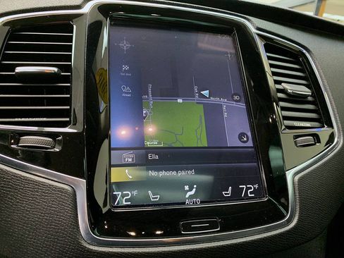 Used 2016 Volvo XC90 T6 Momentum w/ Momentum Plus Package AWD/4WD image 20
