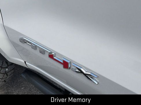 New 2026 GMC Canyon AT4X AWD/4WD image 9