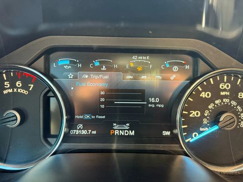 Used 2019 Ford F150 Platinum w/ Equipment Group 701A Luxury image 16