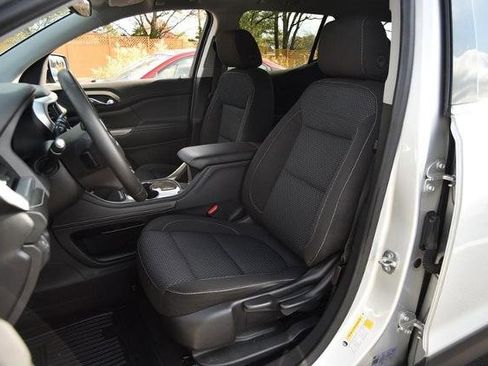 Used 2020 GMC Acadia SLE image 19