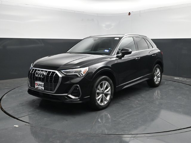 Used 2024 Audi Q3 2.0T Premium AWD/4WD image 3