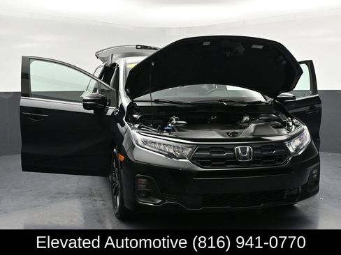Used 2025 Honda Odyssey Sport-L image 39
