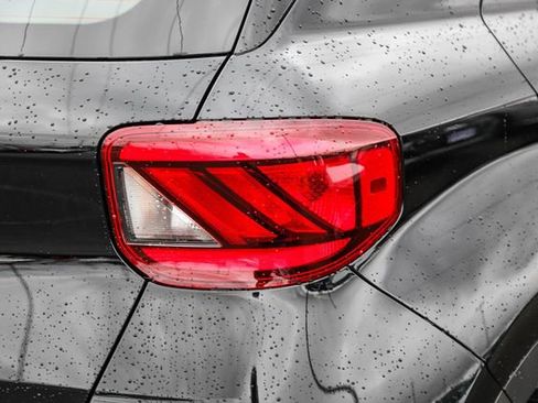 New 2025 Hyundai Venue SEL image 10