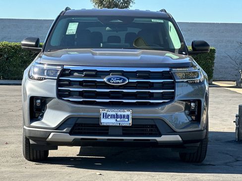 New 2025 Ford Explorer Active w/ Active Comfort Package image 9