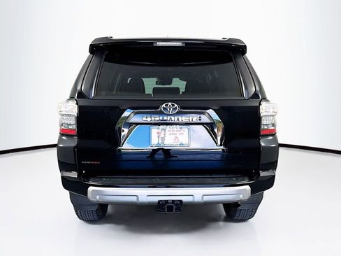 Used 2023 Toyota 4Runner TRD Off-Road Premium image 8