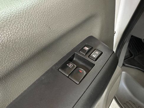 Used 2018 Nissan NV 3500 S image 15