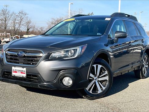 Used 2018 Subaru Outback 2.5i Limited image 1