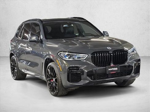 Used 2023 BMW X5 M50i w/ Executive Package image 3