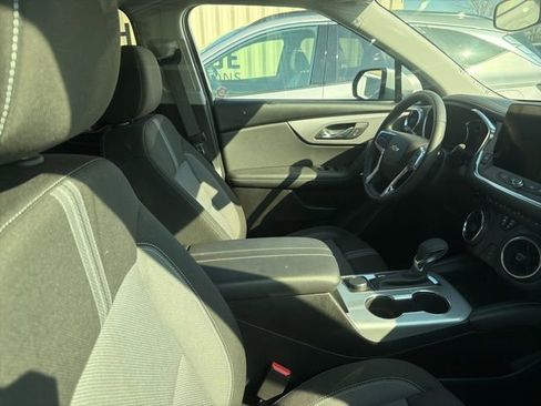 Used 2025 Chevrolet Blazer LT image 13