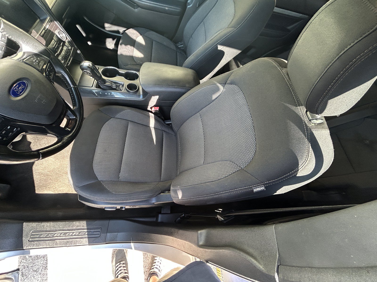 Used 2018 Ford Explorer XLT w/ Equipment Group 201A FWD image 13