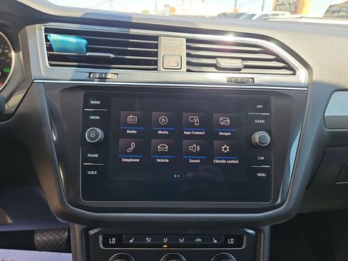 Used 2018 Volkswagen Tiguan S AWD/4WD image 19