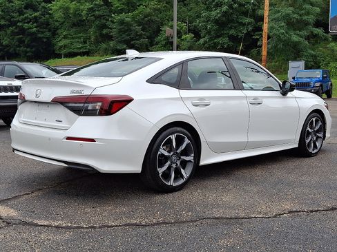 Used 2025 Honda Civic Sport image 4