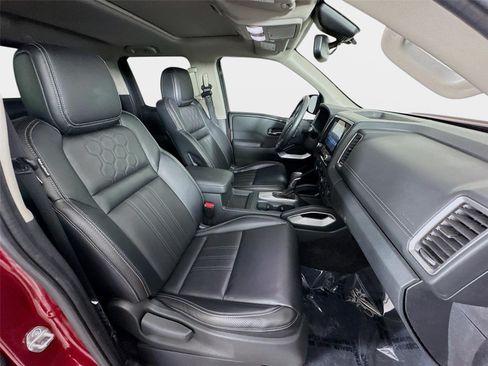 Certified 2022 Nissan Frontier SV w/ SV Premium Package RWD image 28