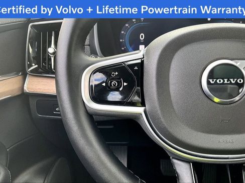 Certified 2025 Volvo XC90 B6 Plus image 25