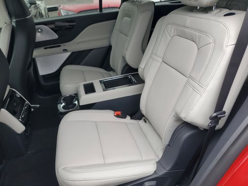 New 2026 Lincoln Aviator Reserve image 26