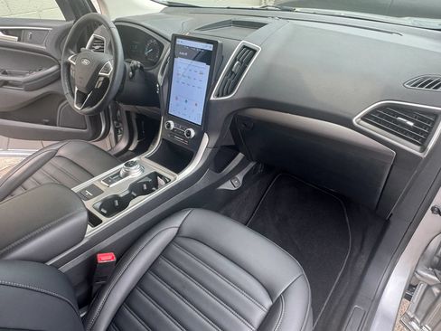 Used 2024 Ford Edge SEL w/ Convenience Package AWD/4WD image 11