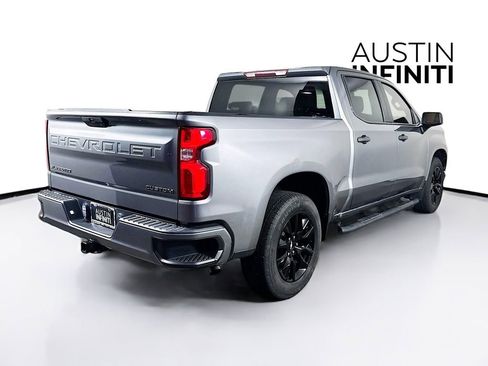 Used 2020 Chevrolet Silverado 1500 Custom w/ Custom Value Package RWD image 8