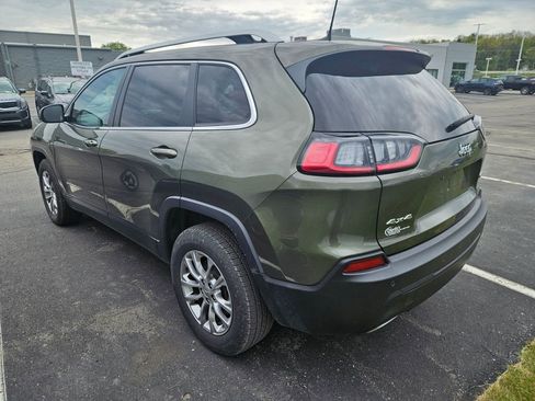 Used 2021 Jeep Cherokee Latitude Lux w/ Comfort/Convenience Group AWD/4WD image 8