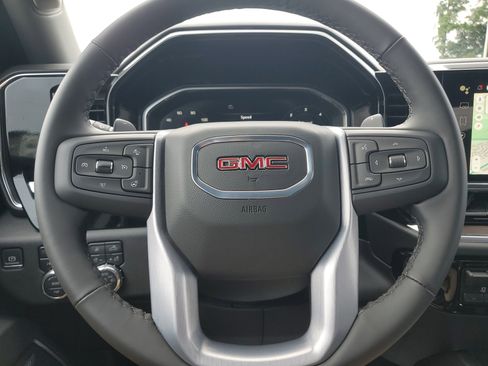 New 2026 GMC Sierra 1500 SLT w/ SLT Convenience Package image 24