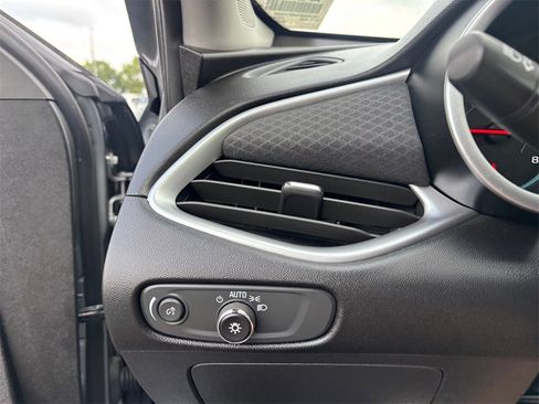 Certified 2024 Chevrolet Malibu LT image 23