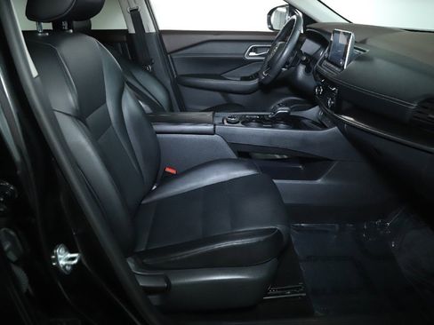 Used 2021 Nissan Rogue SV w/ Premium Package image 36