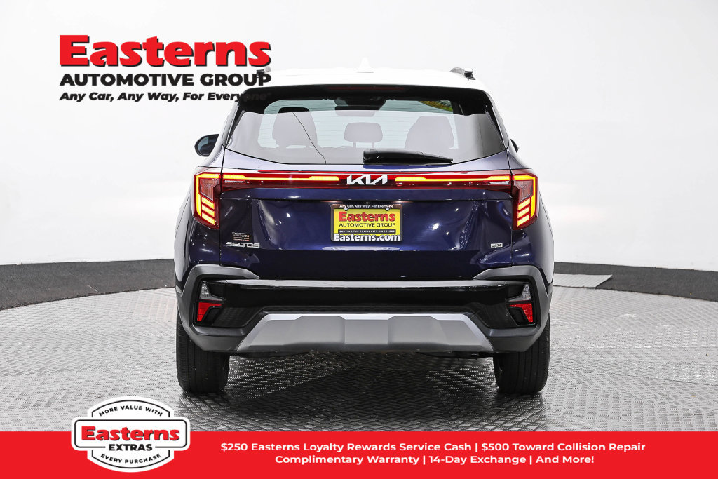Used 2024 Kia Seltos S AWD/4WD image 7