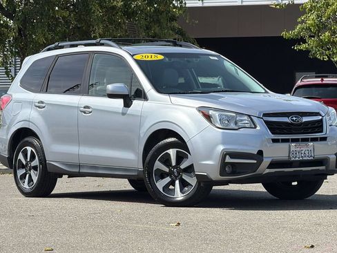 Used 2018 Subaru Forester 2.5i Premium AWD/4WD image 2