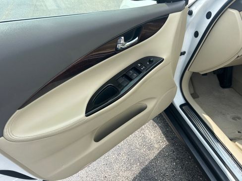 Used 2010 INFINITI EX35 Journey image 9