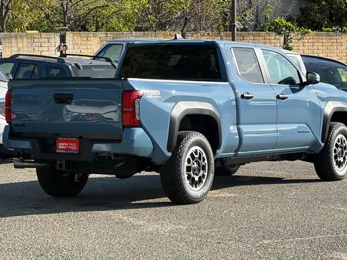 New 2026 Toyota Tacoma TRD Off-Road AWD/4WD image 3