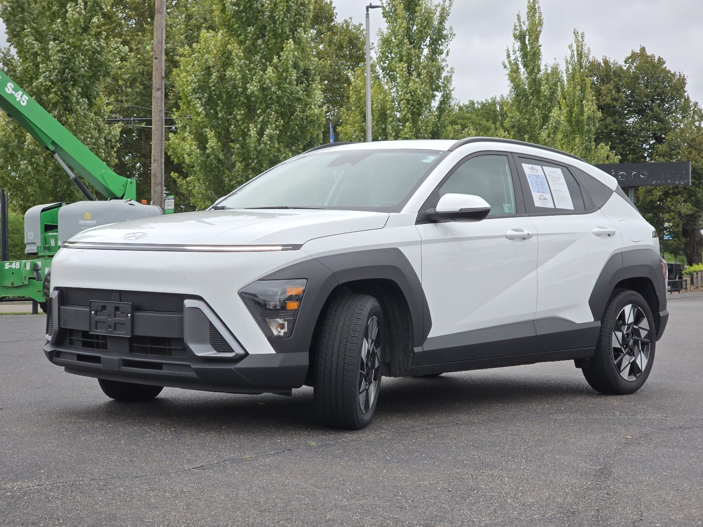Used 2024 Hyundai Kona SEL FWD image 16