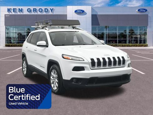 Used 2017 Jeep Cherokee Latitude FWD image 1