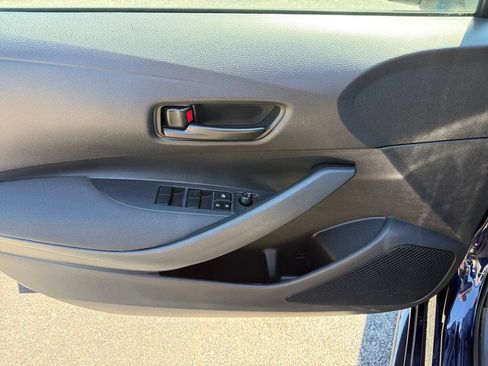 Used 2023 Toyota Corolla LE w/ Carpet Mat Package (TMS) FWD image 26