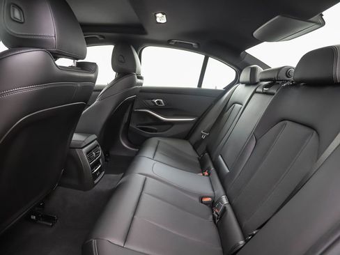 Certified 2025 BMW 330i xDrive 330i xDrive image 22