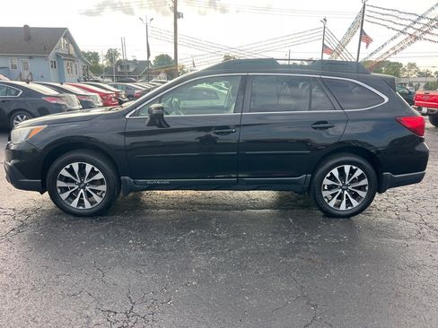 Used 2017 Subaru Outback 2.5i Limited AWD/4WD image 4