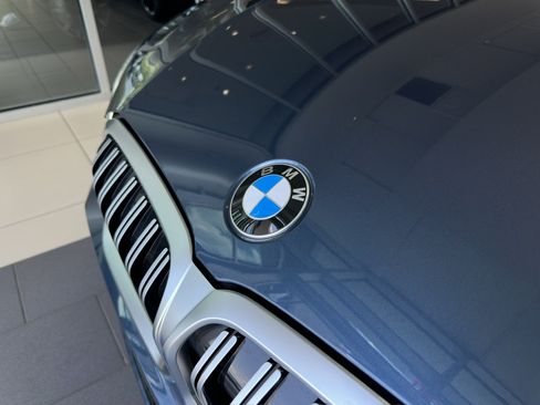 Used 2025 BMW 330i Sedan w/ M Sport Package RWD image 48