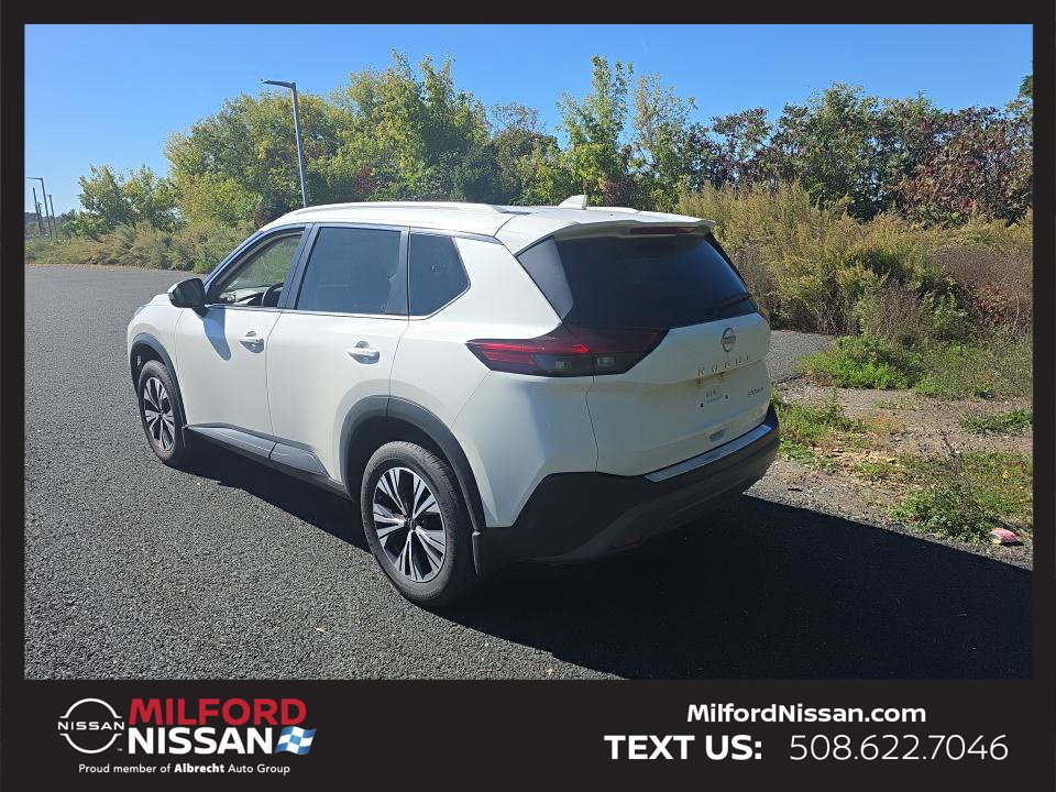 Certified 2023 Nissan Rogue SV w/ SV Premium B Package AWD/4WD image 3