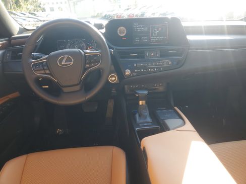 Certified 2022 Lexus ES 350 w/ Premium Package image 10