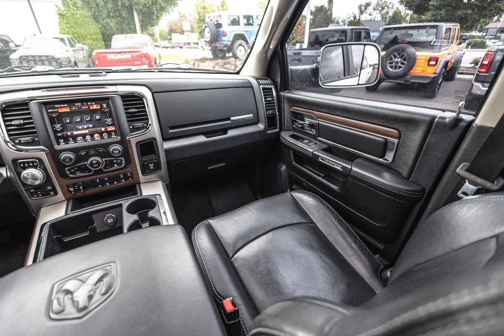 Used 2015 RAM 1500 Laramie w/ Convenience Group AWD/4WD image 26