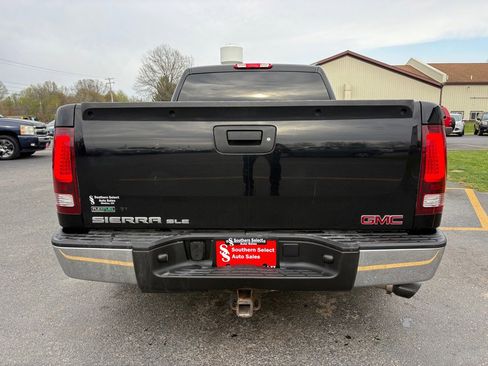 Used 2011 GMC Sierra 1500 SLE w/ SLE Preferred Package AWD/4WD image 7