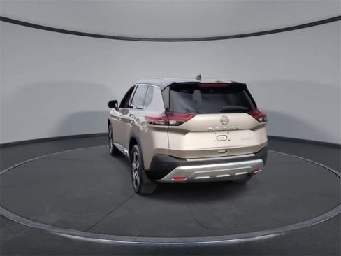 Used 2023 Nissan Rogue Platinum w/ Platinum Premium Package image 7