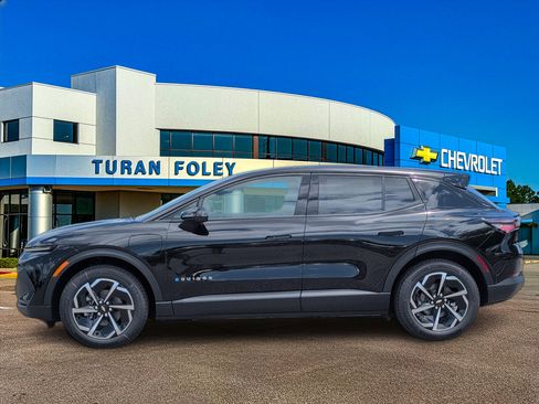 New 2026 Chevrolet Equinox EV LT FWD image 2