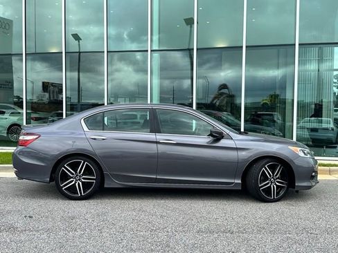 Used 2016 Honda Accord Sport image 5