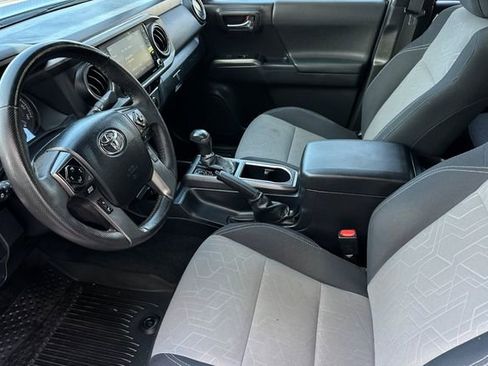 Used 2023 Toyota Tacoma TRD Off-Road image 11