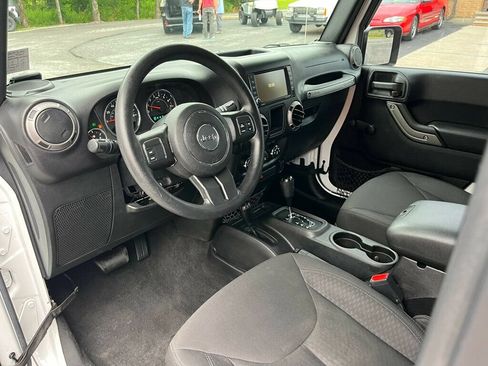 Used 2015 Jeep Wrangler Sport AWD/4WD image 20