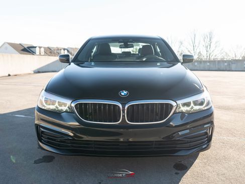 Used 2019 BMW 540i image 2
