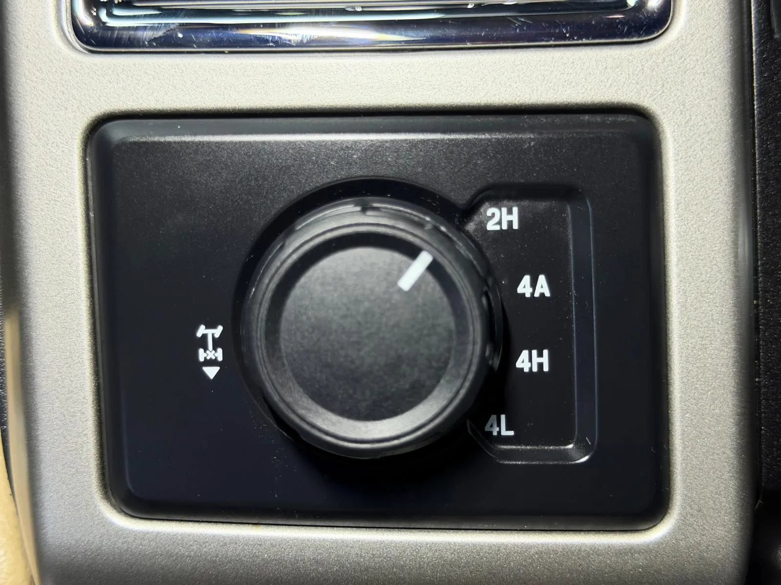 Used 2015 Ford F150 Lariat w/ Equipment Group 501A Mid AWD/4WD image 33
