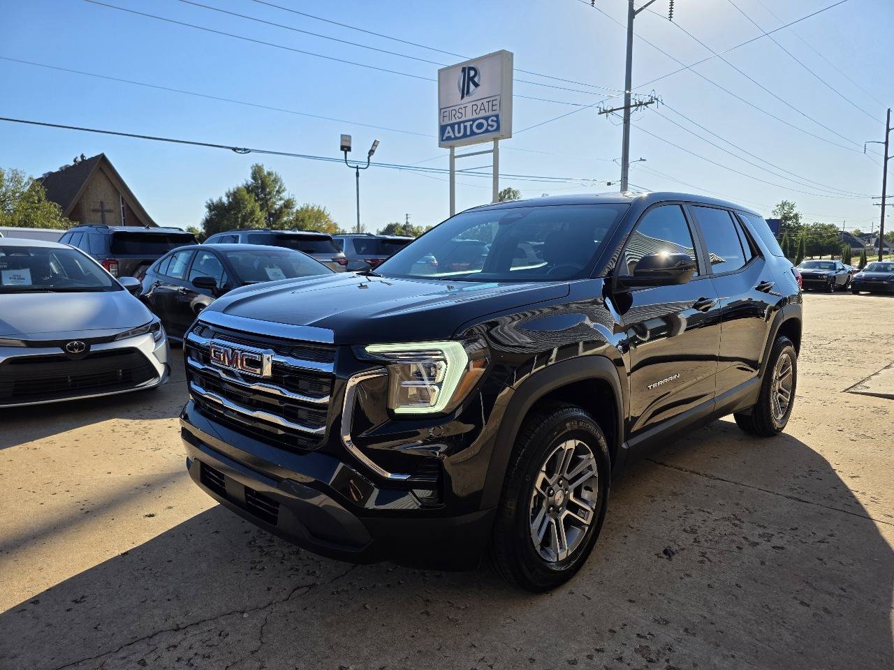 Used 2026 GMC Terrain Elevation FWD image 3