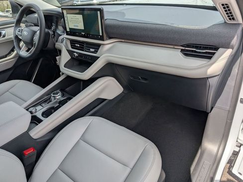 New 2026 Ford Explorer Active AWD/4WD image 23